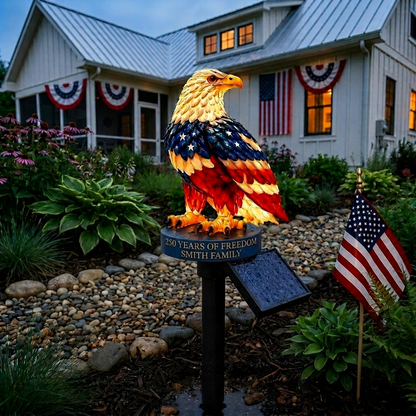 🇺🇸 Personalized Patriotic Eagle Garden Light